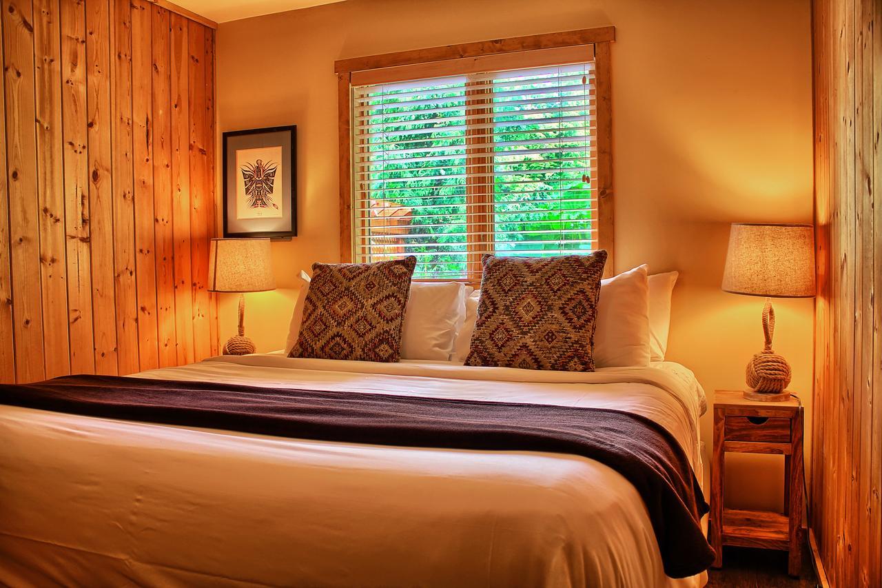 Wild Renfrew Seaside Cottages Port Renfrew Exterior photo